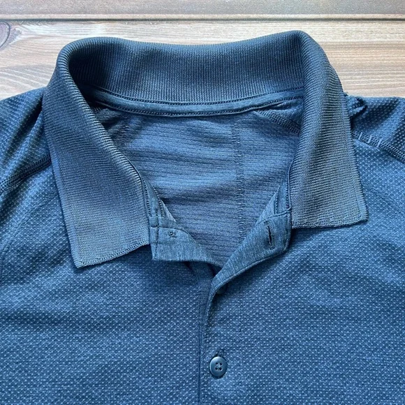 Lululemon Navy Blue Polo Shirt for Men Metal Vent Tech Performance Top - Picture 3 of 8